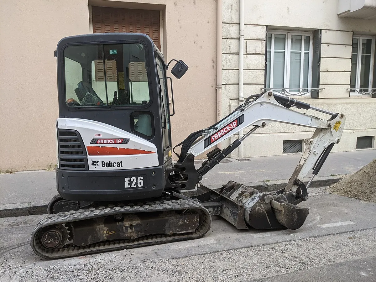 Мини-экскаватор Bobcat E26
